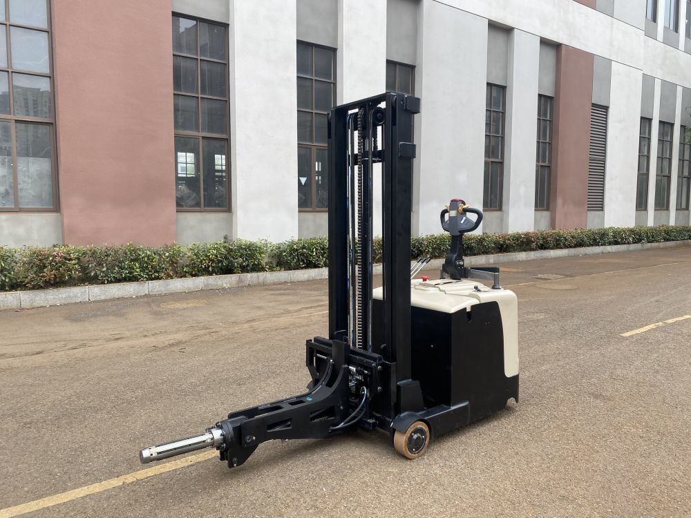 Pedal Type Electric Pallet Stacker Airlift Balanced Inflatable Shaft Diameter 6 Inches